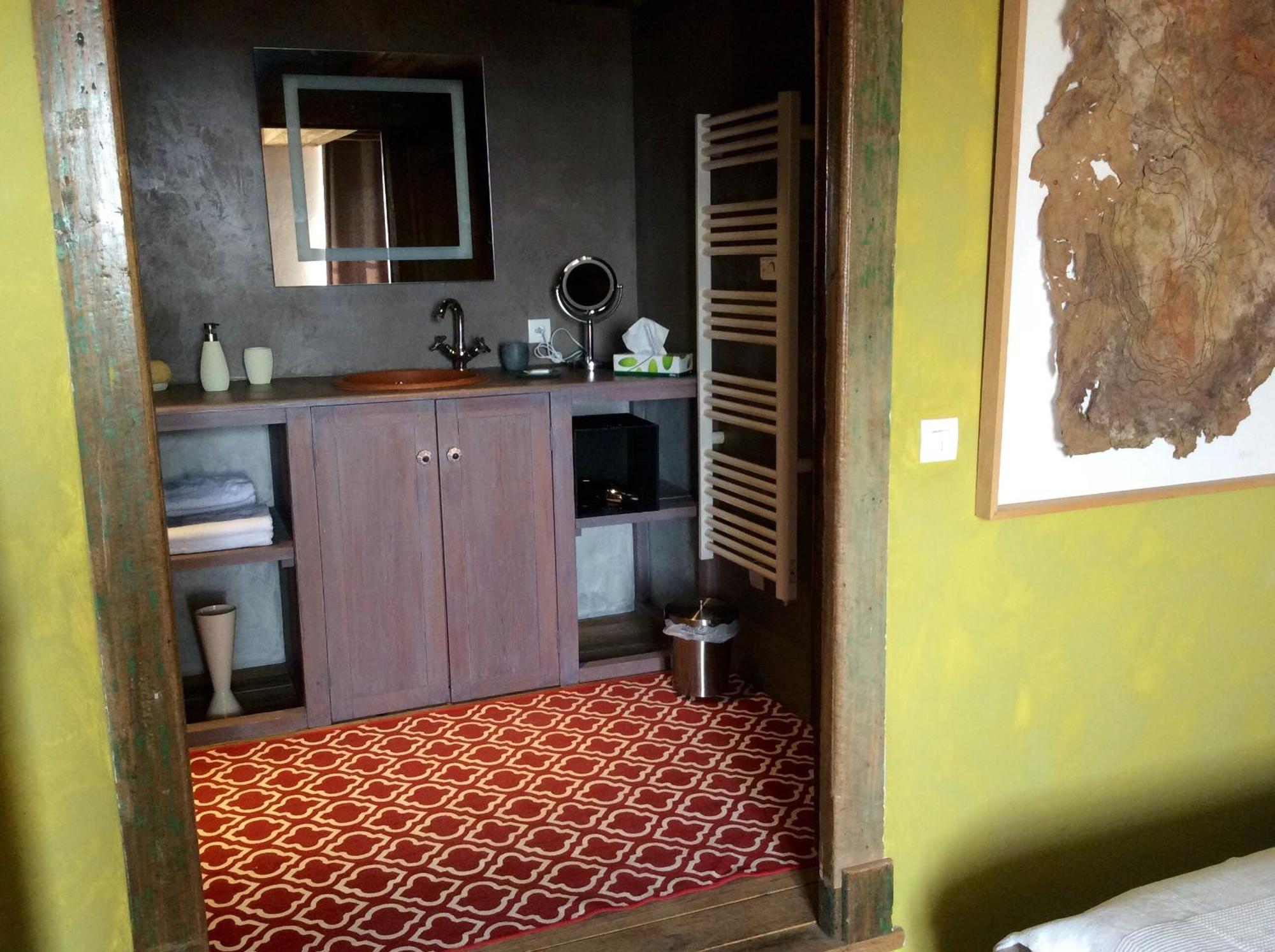Bed and Breakfast La Magnanerie De Сейан Номер фото